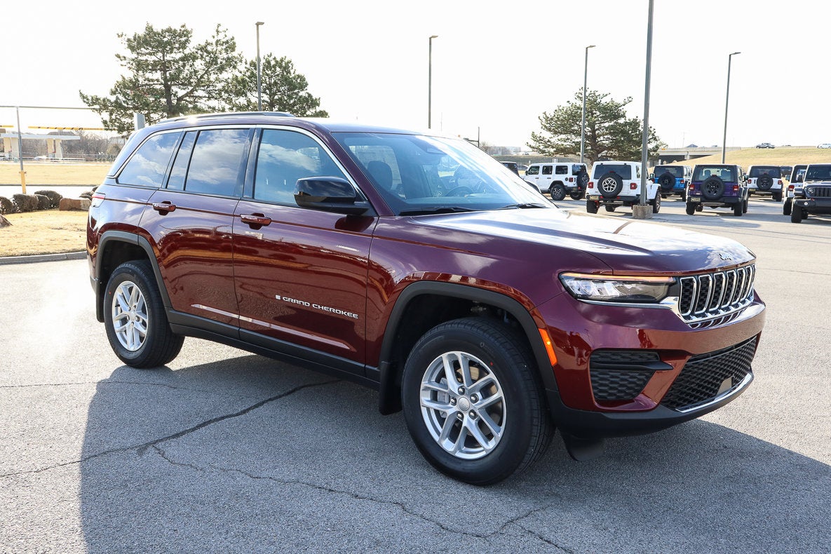 2026 Jeep Grand Cherokee Laredo X 4x4