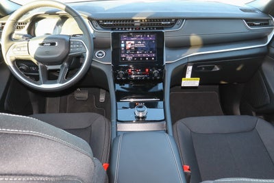 2025 Jeep Grand Cherokee Laredo X