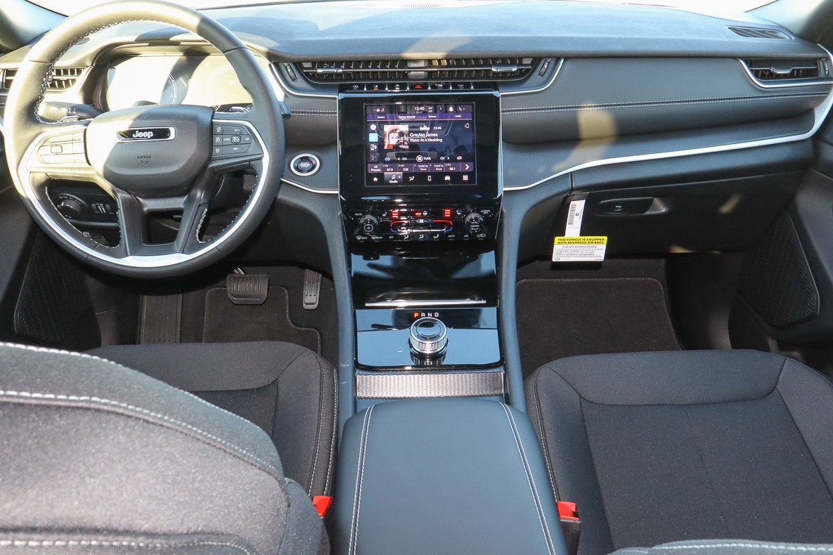 2025 Jeep Grand Cherokee Laredo X