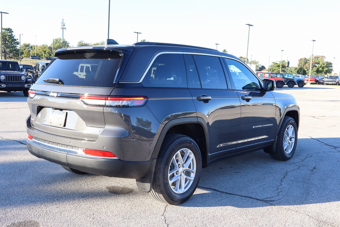 2025 Jeep Grand Cherokee Laredo X