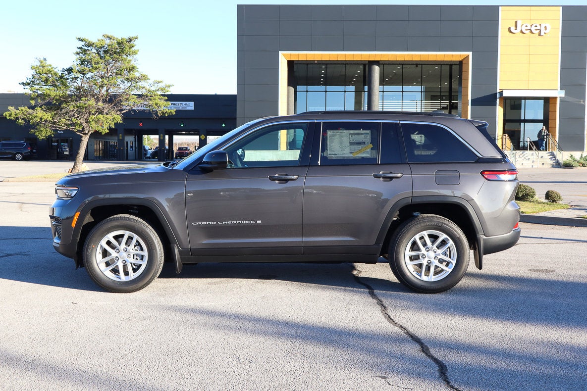 2025 Jeep Grand Cherokee Laredo X