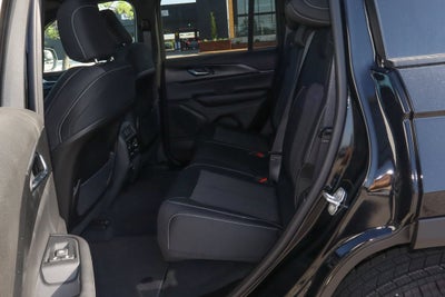 2026 Jeep Grand Cherokee Laredo X 4x4