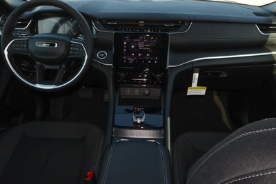 2026 Jeep Grand Cherokee Laredo X 4x4
