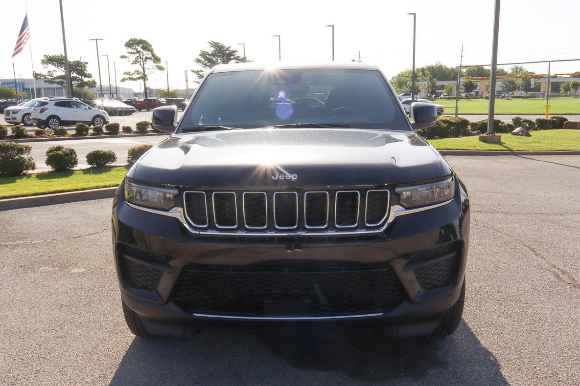 2026 Jeep Grand Cherokee Laredo X 4x4