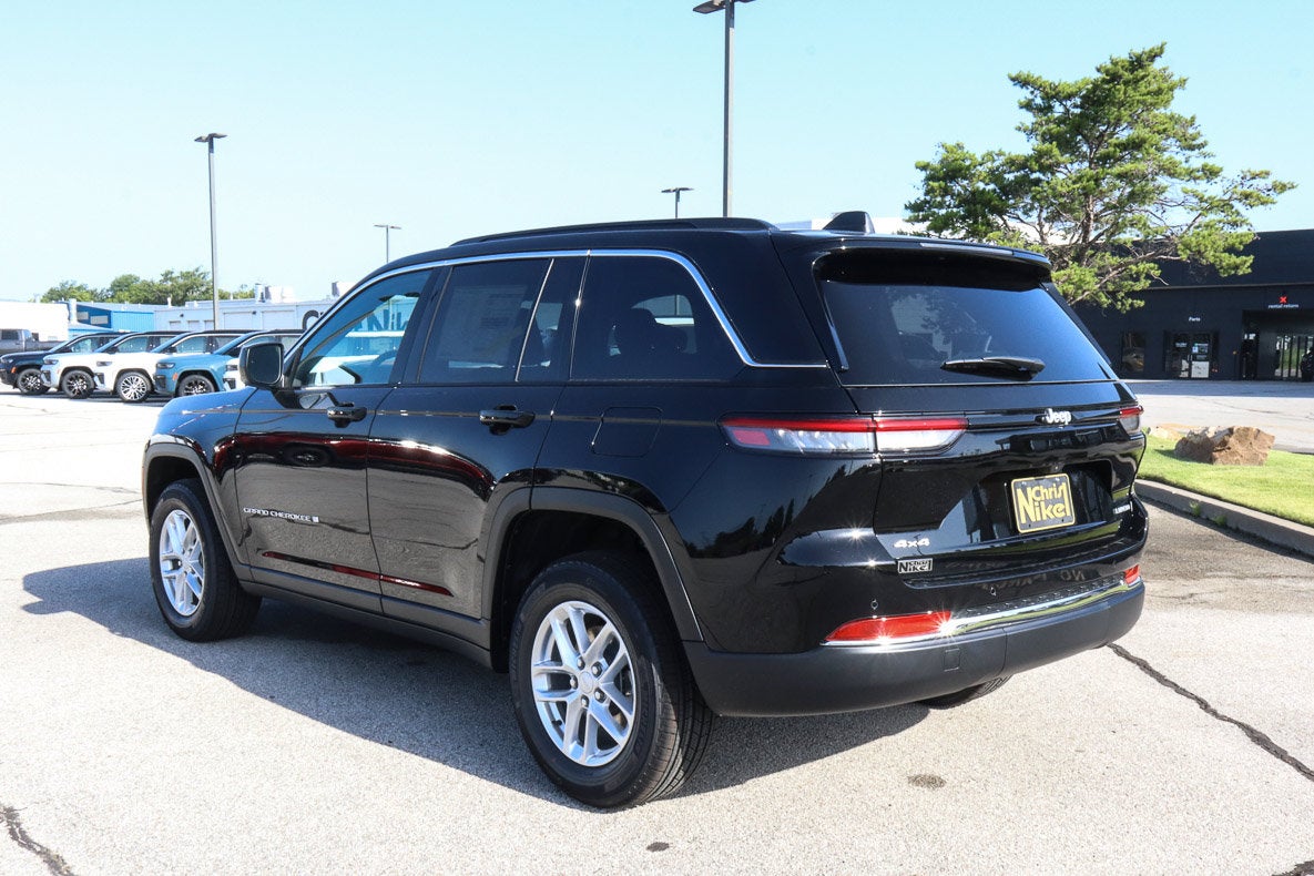 2026 Jeep Grand Cherokee Laredo X 4x4