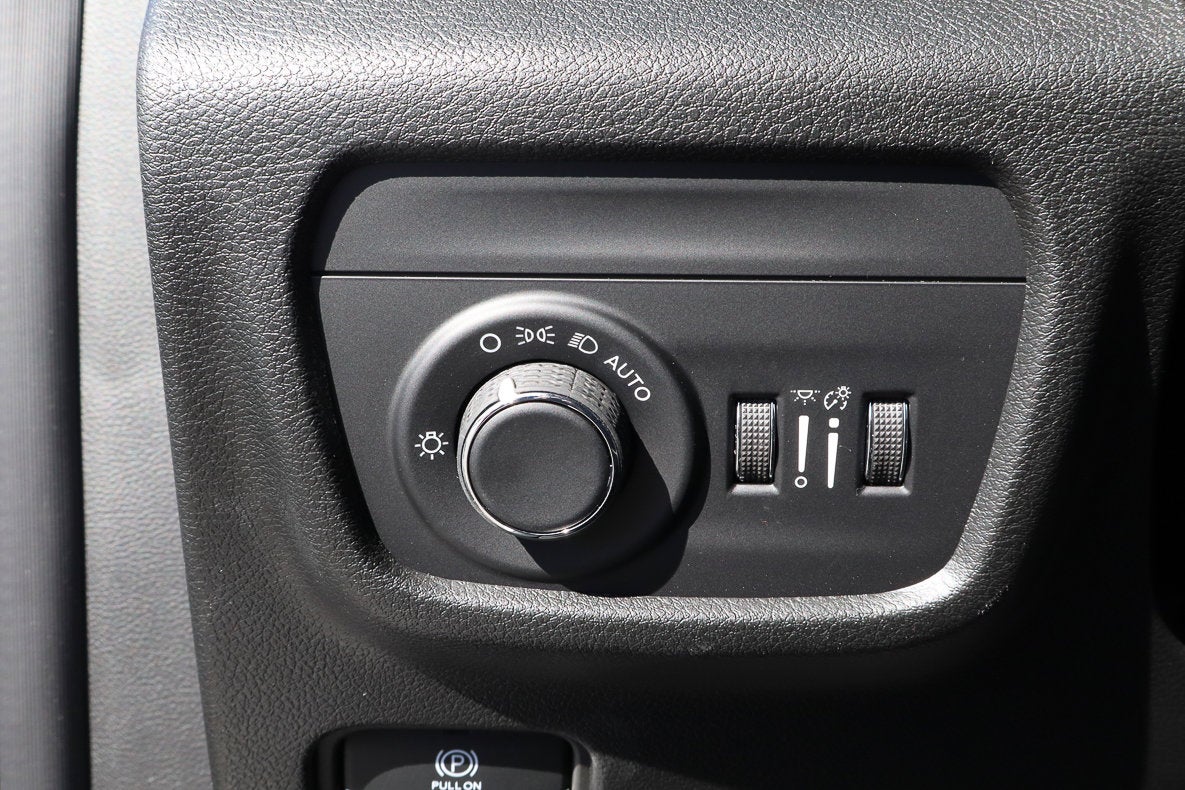 2026 Jeep Grand Cherokee Laredo Altitude 4x4