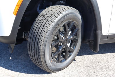 2026 Jeep Grand Cherokee Laredo Altitude 4x4