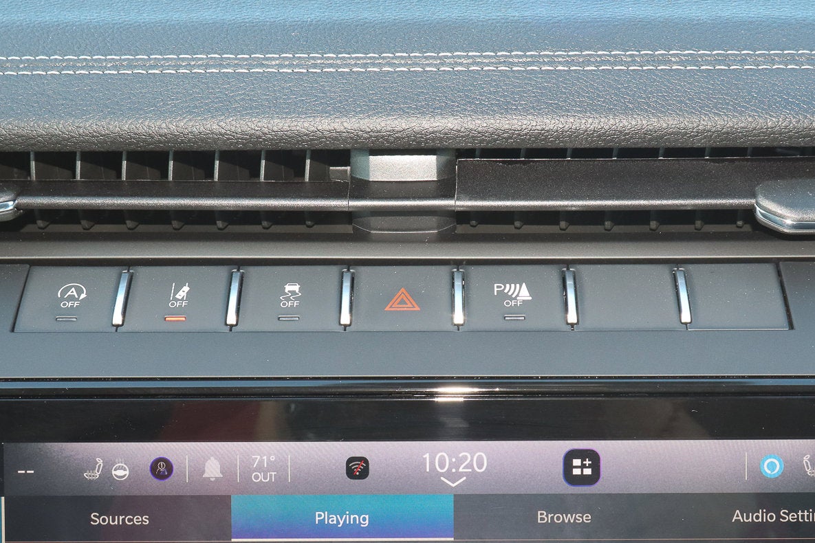 2026 Jeep Grand Cherokee Laredo Altitude 4x4