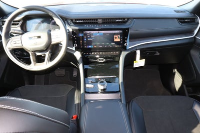 2026 Jeep Grand Cherokee Laredo Altitude