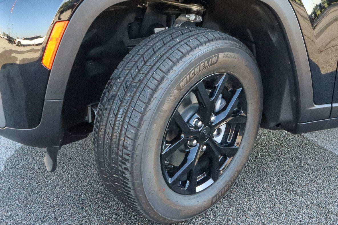 2026 Jeep Grand Cherokee Laredo Altitude 4x4