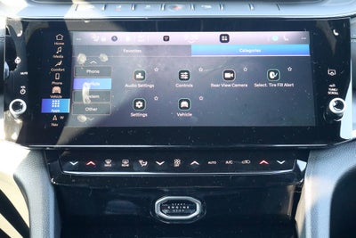 2026 Jeep Grand Cherokee Laredo Altitude