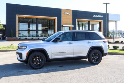2026 Jeep Grand Cherokee Laredo Altitude 4x4