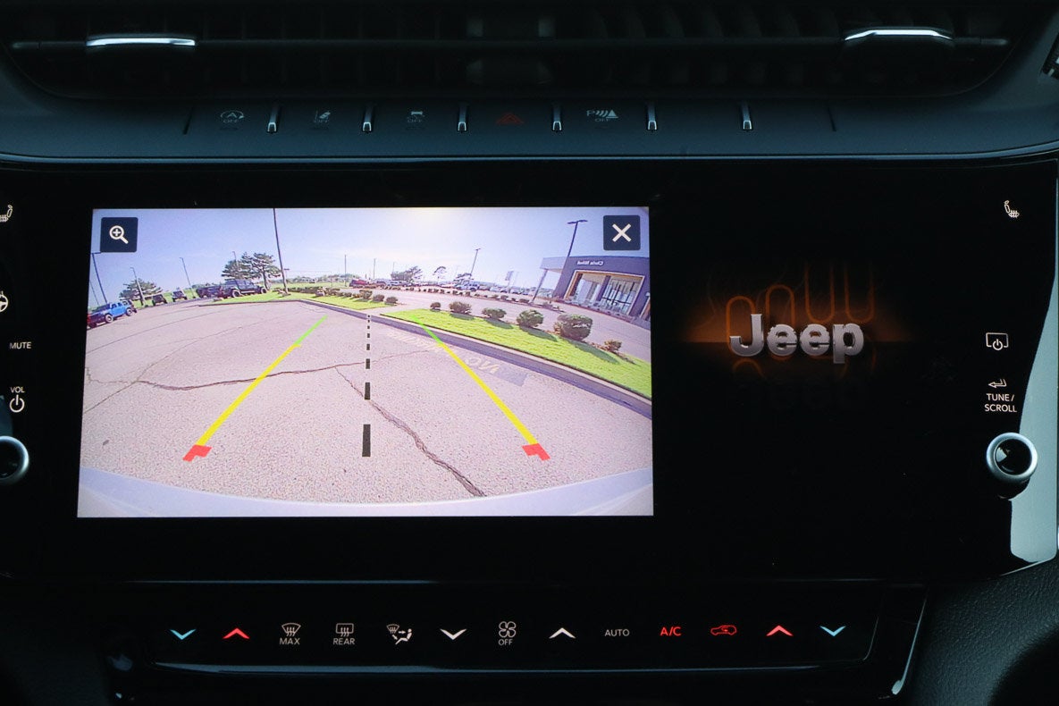 2026 Jeep Grand Cherokee Laredo Altitude 4x4