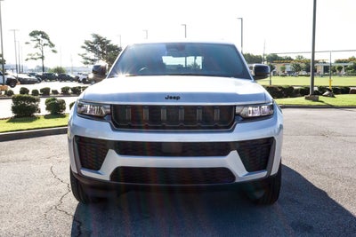 2026 Jeep Grand Cherokee Laredo Altitude 4x4