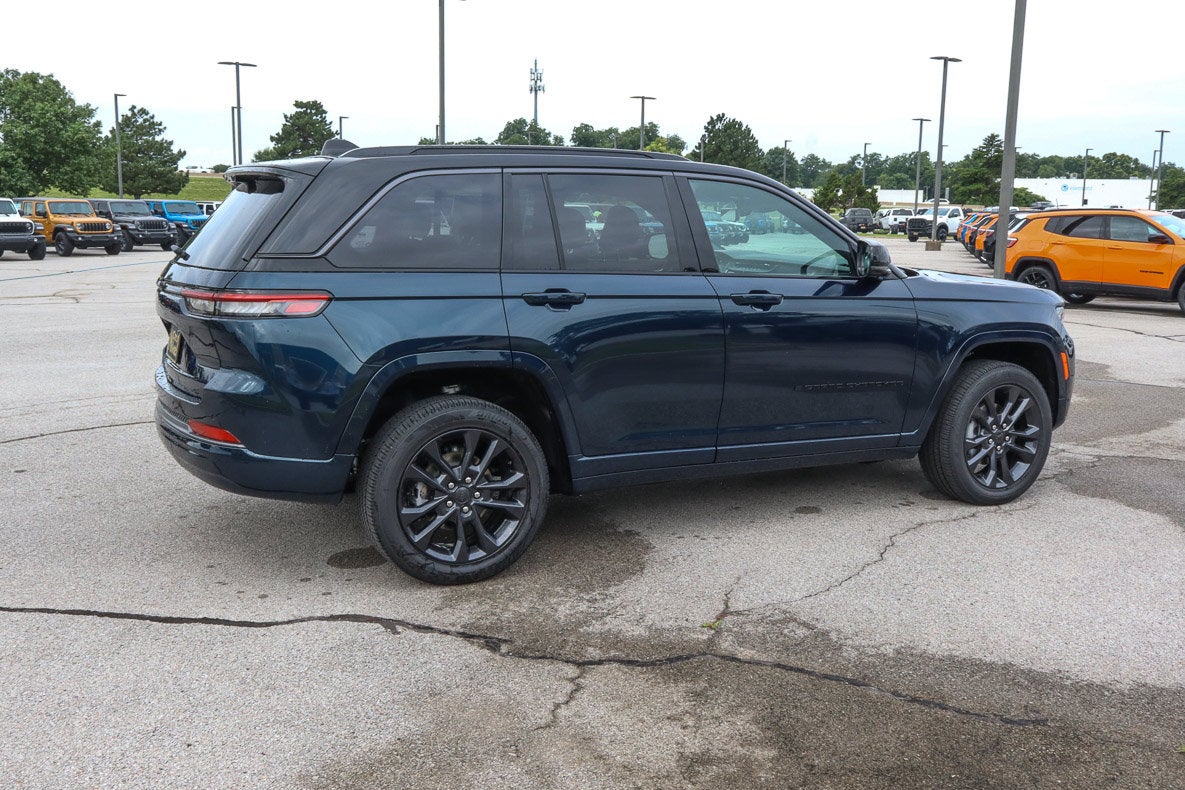 2026 Jeep Grand Cherokee Limited Reserve 4x4