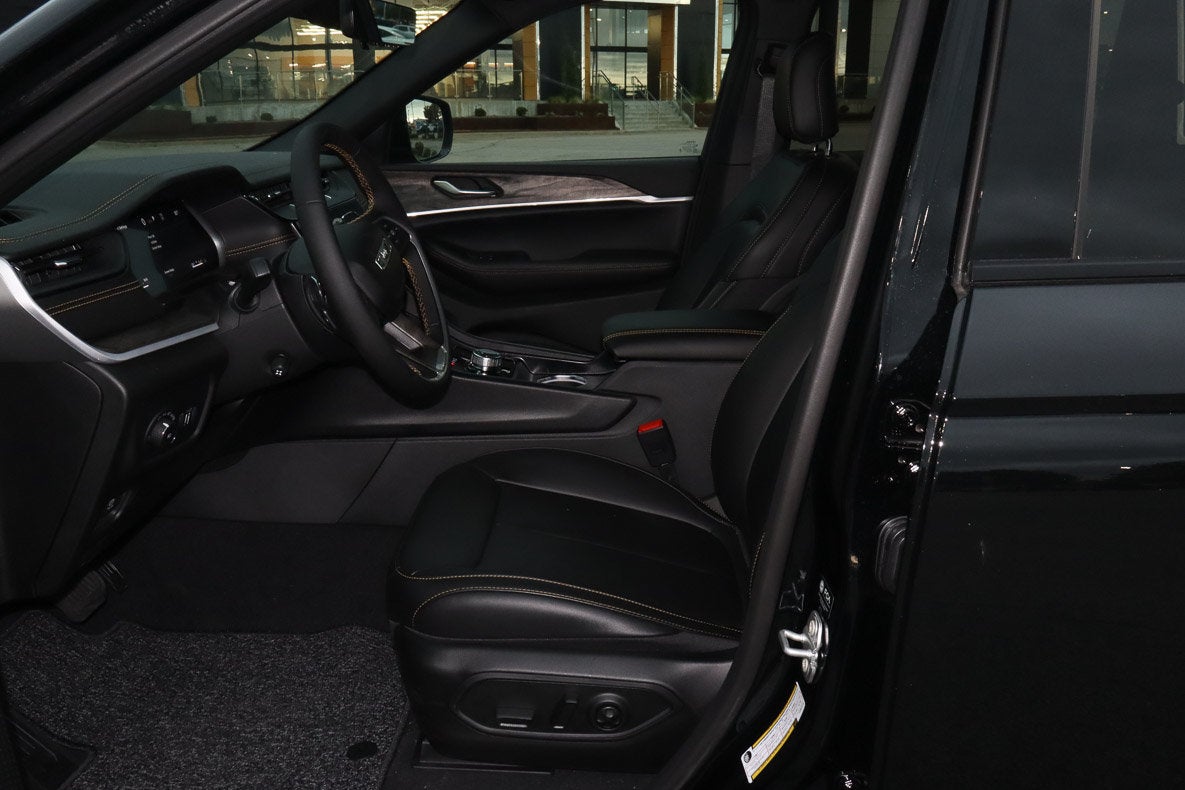 2026 Jeep Grand Cherokee 85th Anniversary Edition 4x4