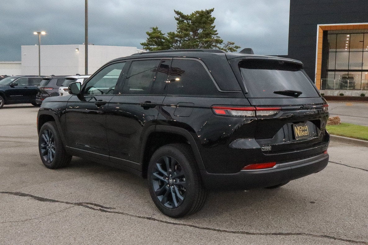 2026 Jeep Grand Cherokee 85th Anniversary Edition 4x4