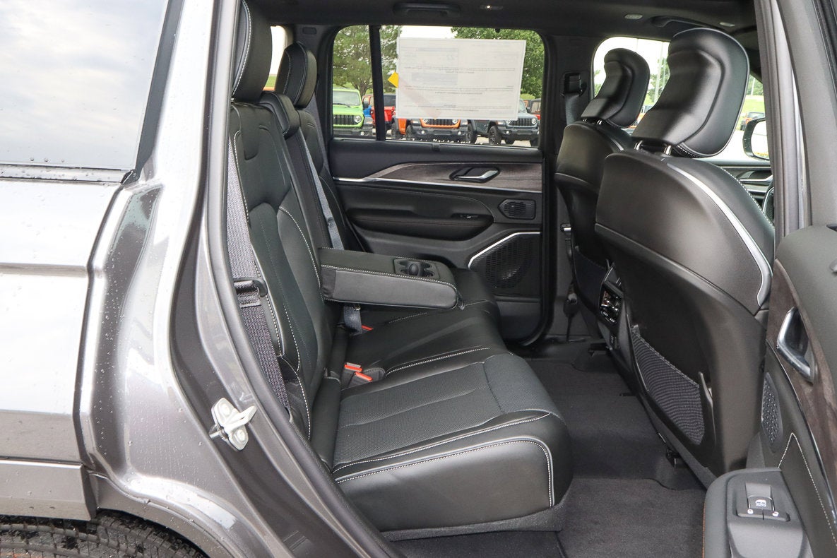 2025 Jeep Grand Cherokee Overland