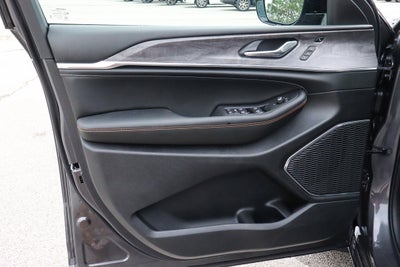 2025 Jeep Grand Cherokee Overland