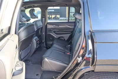 2025 Jeep Grand Cherokee Overland