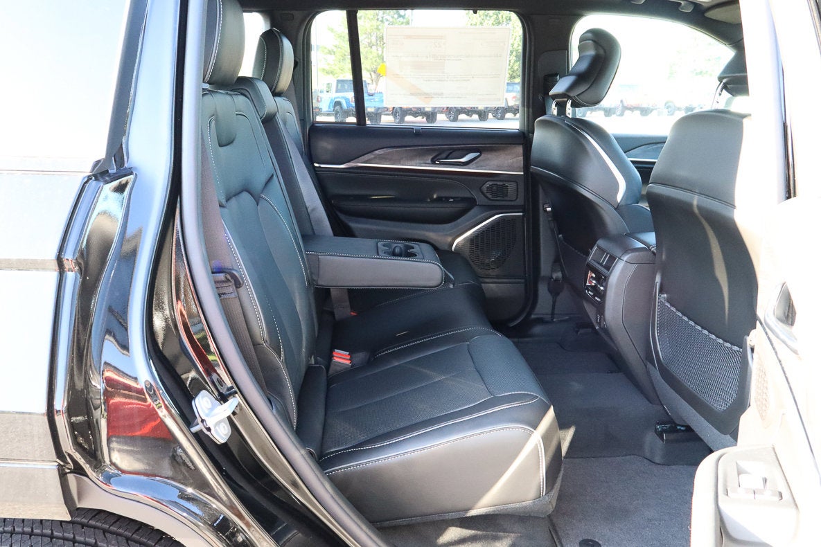 2025 Jeep Grand Cherokee Overland