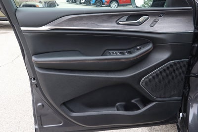 2025 Jeep Grand Cherokee Overland