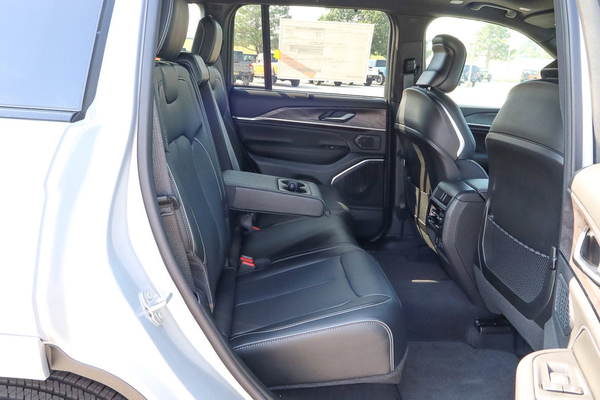 2025 Jeep Grand Cherokee Overland