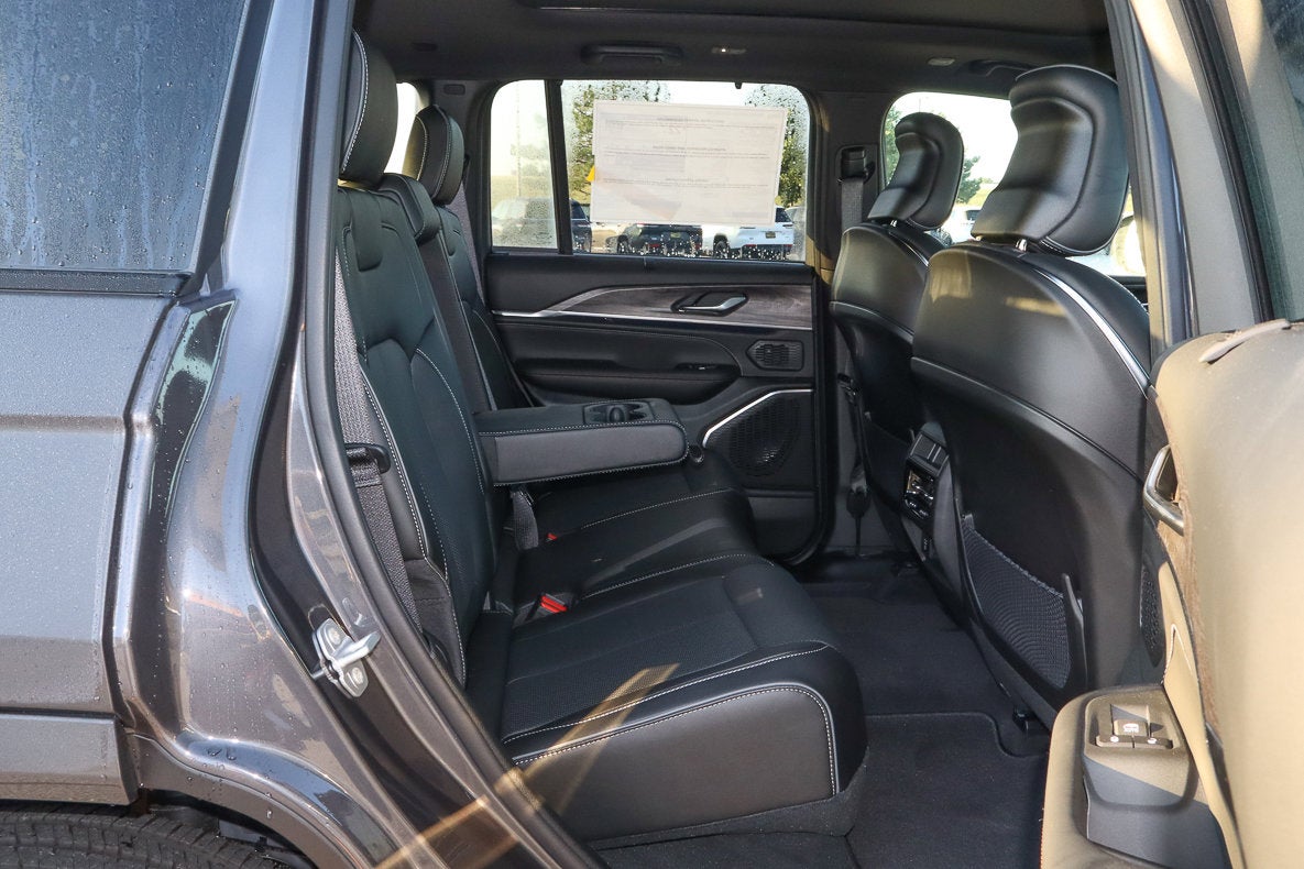 2025 Jeep Grand Cherokee Overland