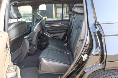 2025 Jeep Grand Cherokee Overland