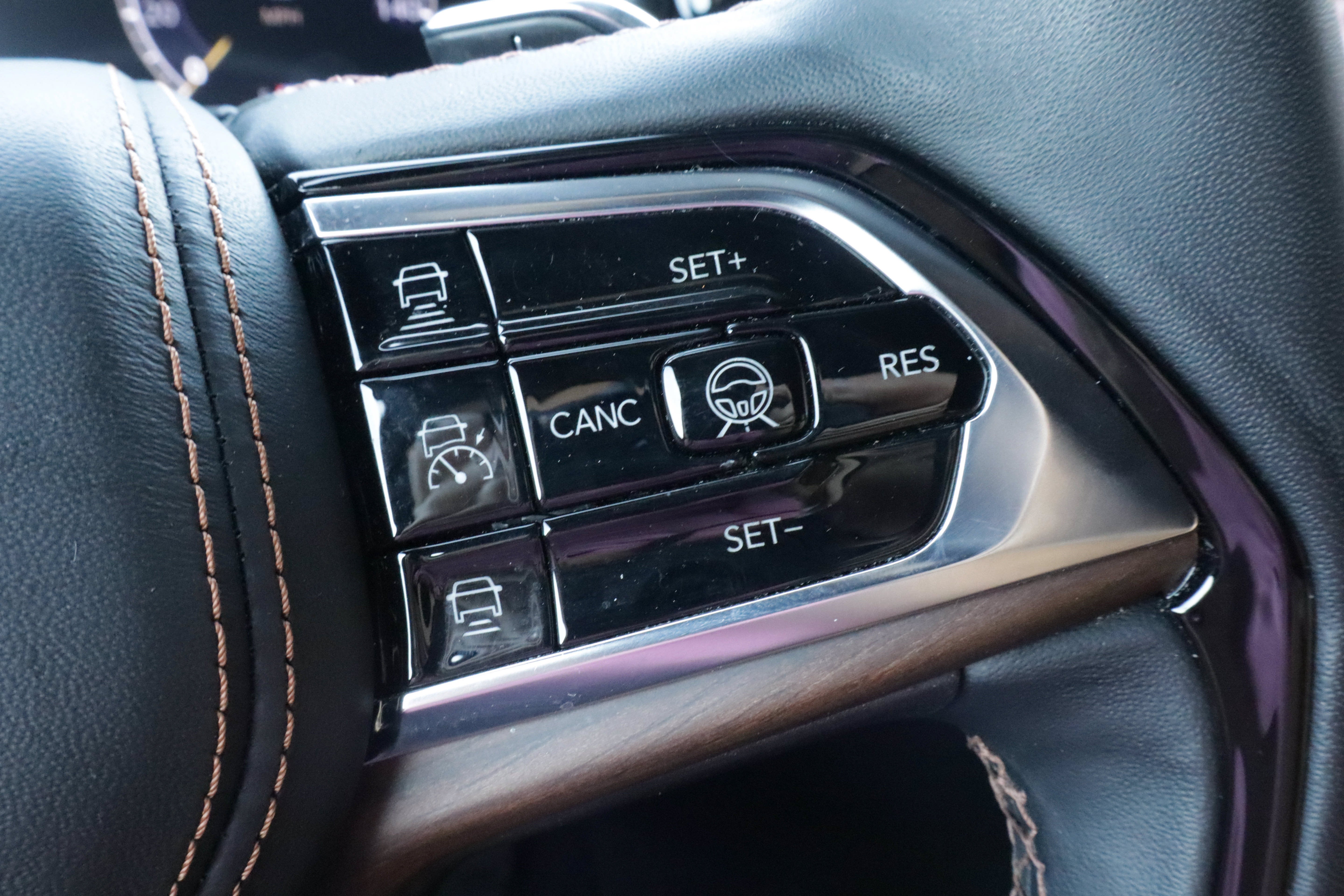 2023 Jeep Grand Cherokee Summit 4x4