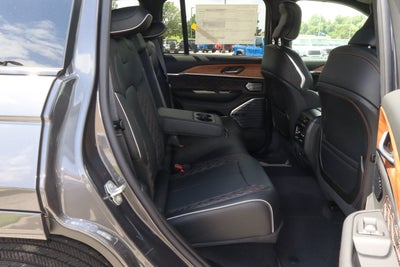 2026 Jeep Grand Cherokee Summit 4x4