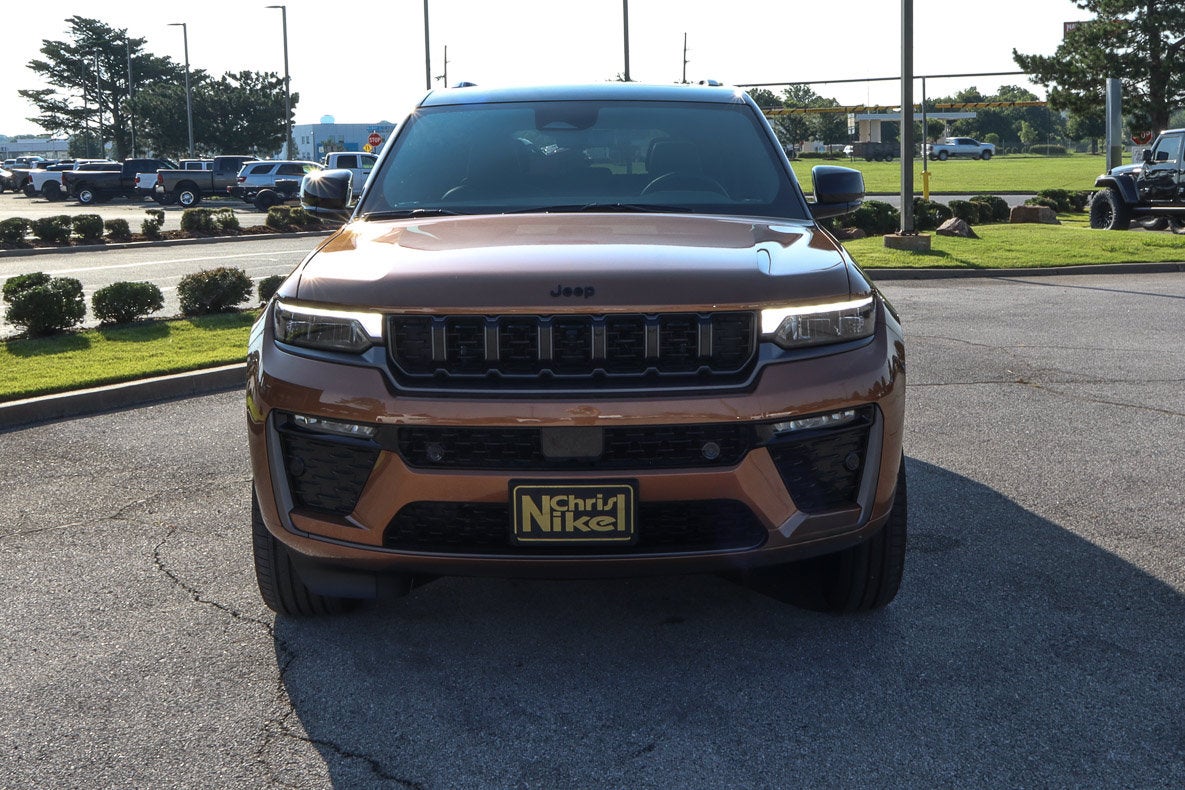 2026 Jeep Grand Cherokee Summit 4x4