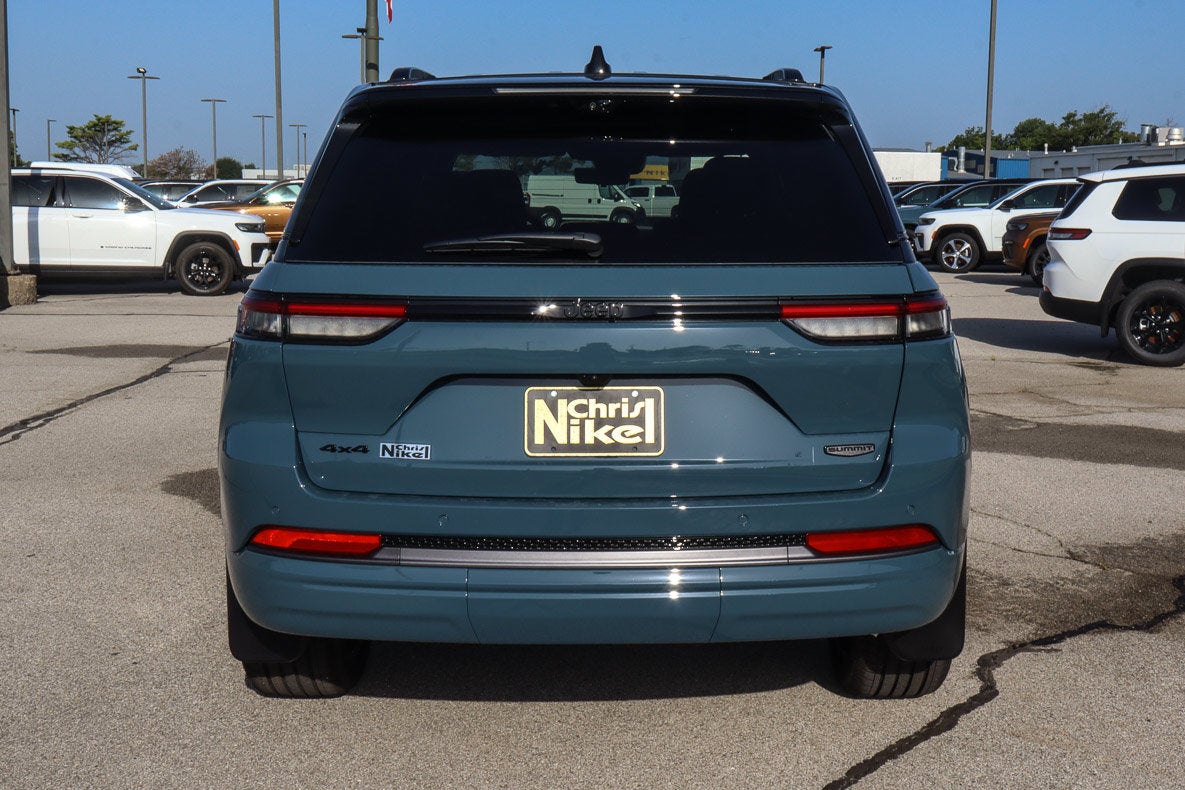 2026 Jeep Grand Cherokee Summit 4x4