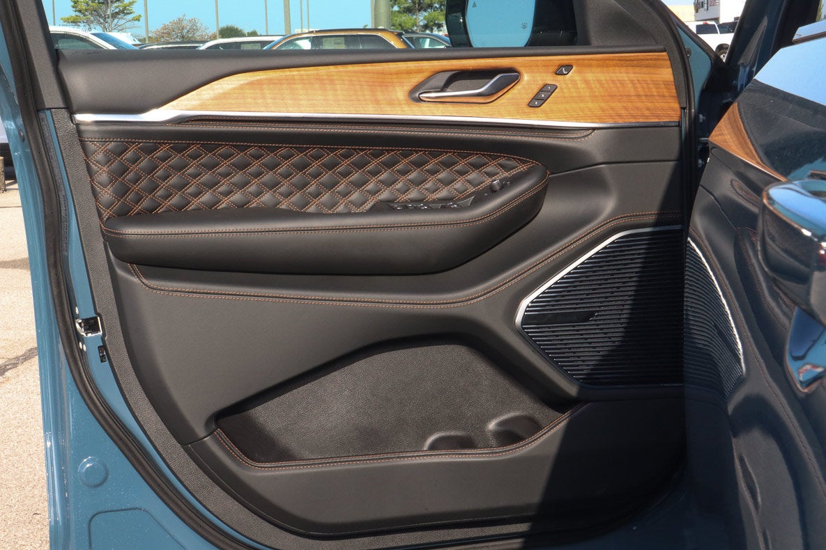 2026 Jeep Grand Cherokee Summit 4x4