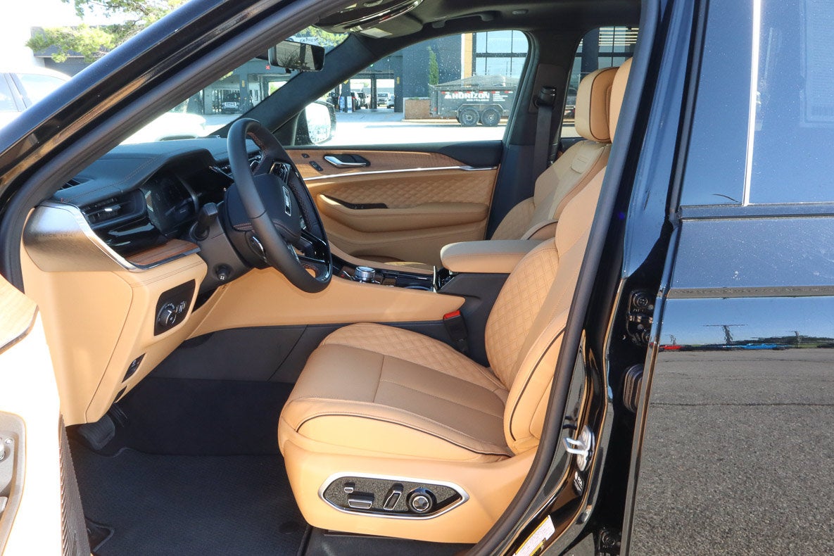 2026 Jeep Grand Cherokee Summit 4x4