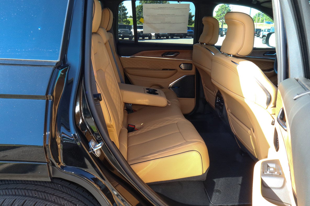 2026 Jeep Grand Cherokee Summit 4x4