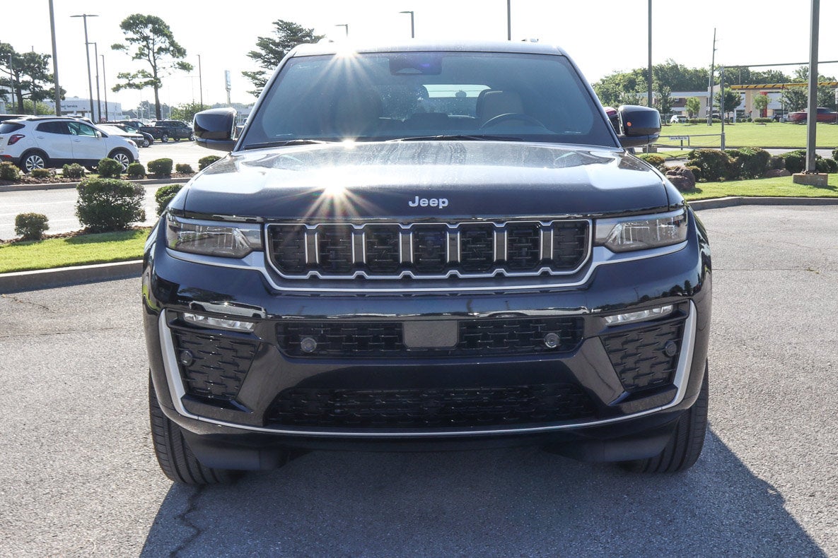 2026 Jeep Grand Cherokee Summit 4x4