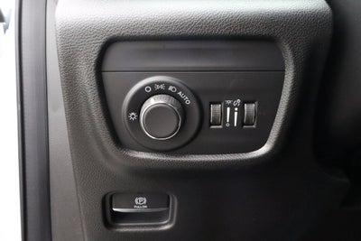 2026 Jeep Grand Cherokee L Laredo 4x2