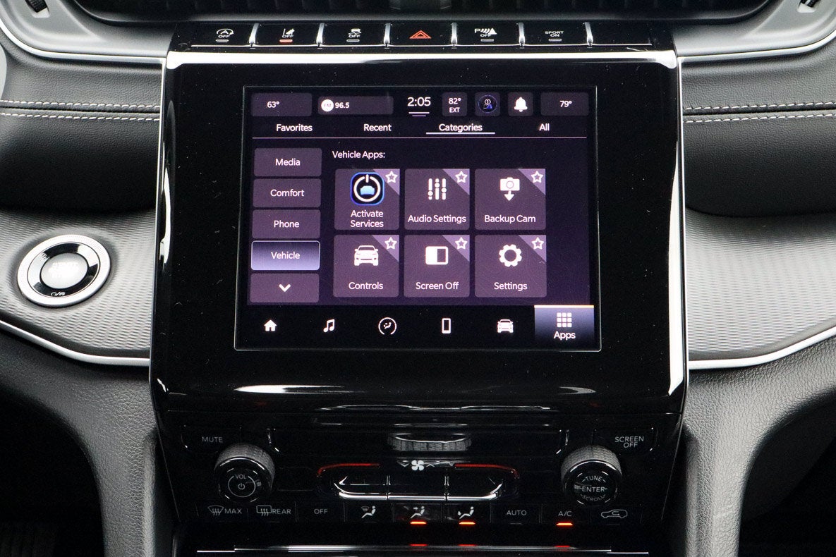 2026 Jeep Grand Cherokee L Laredo 4x2