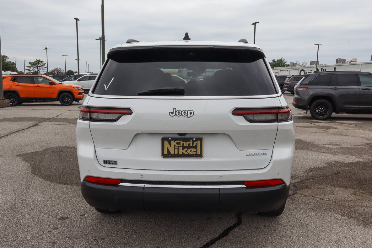 2026 Jeep Grand Cherokee L Laredo 4x2