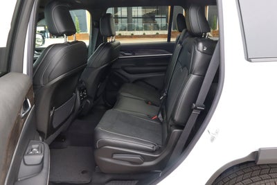 2026 Jeep Grand Cherokee L Laredo Altitude 4x2