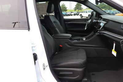 2026 Jeep Grand Cherokee L Laredo Altitude 4x2