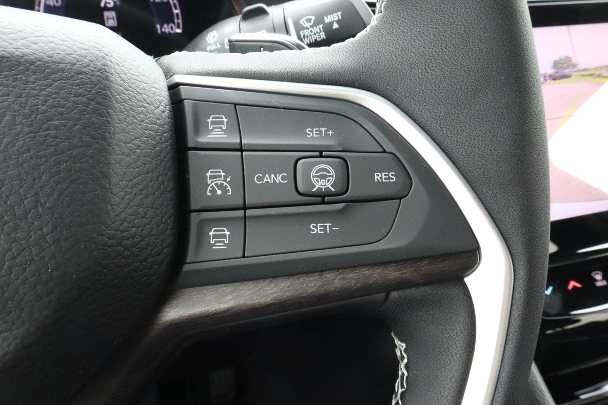 2026 Jeep Grand Cherokee L Laredo Altitude 4x2