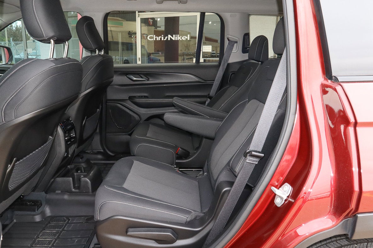 2023 Jeep Grand Cherokee L Laredo