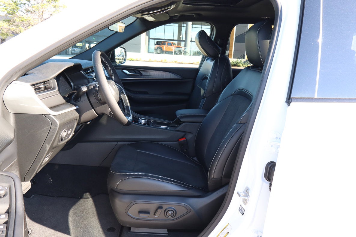 2025 Jeep Grand Cherokee L Altitude X