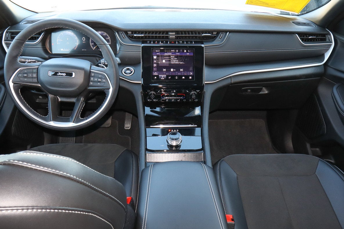 2025 Jeep Grand Cherokee L Altitude X 4x4