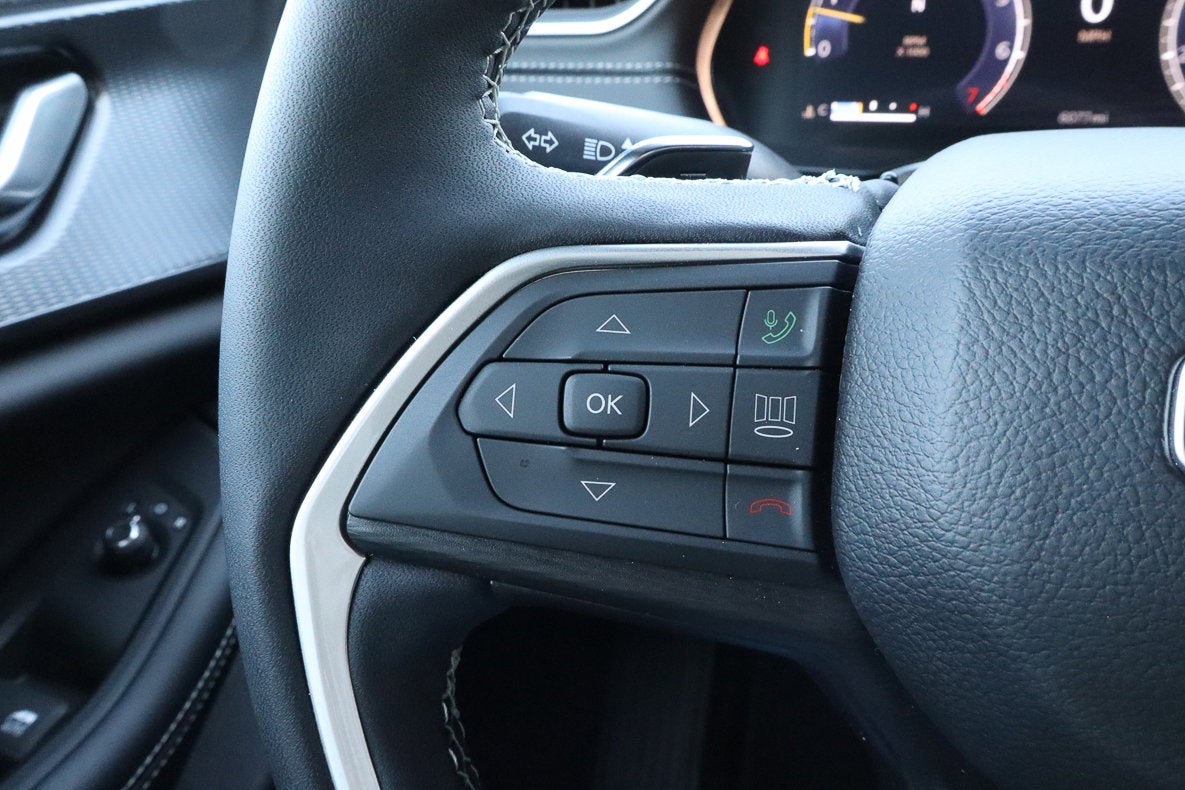 2025 Jeep Grand Cherokee L Altitude X 4x4