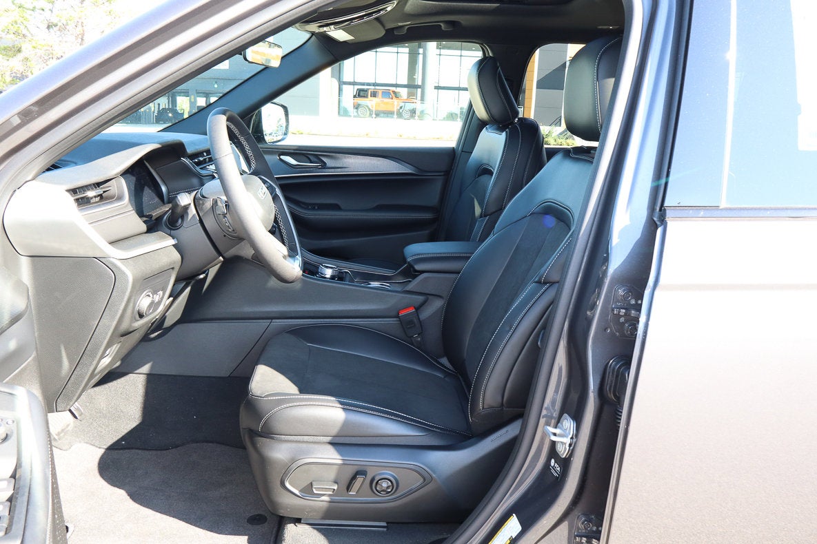 2025 Jeep Grand Cherokee L Altitude X