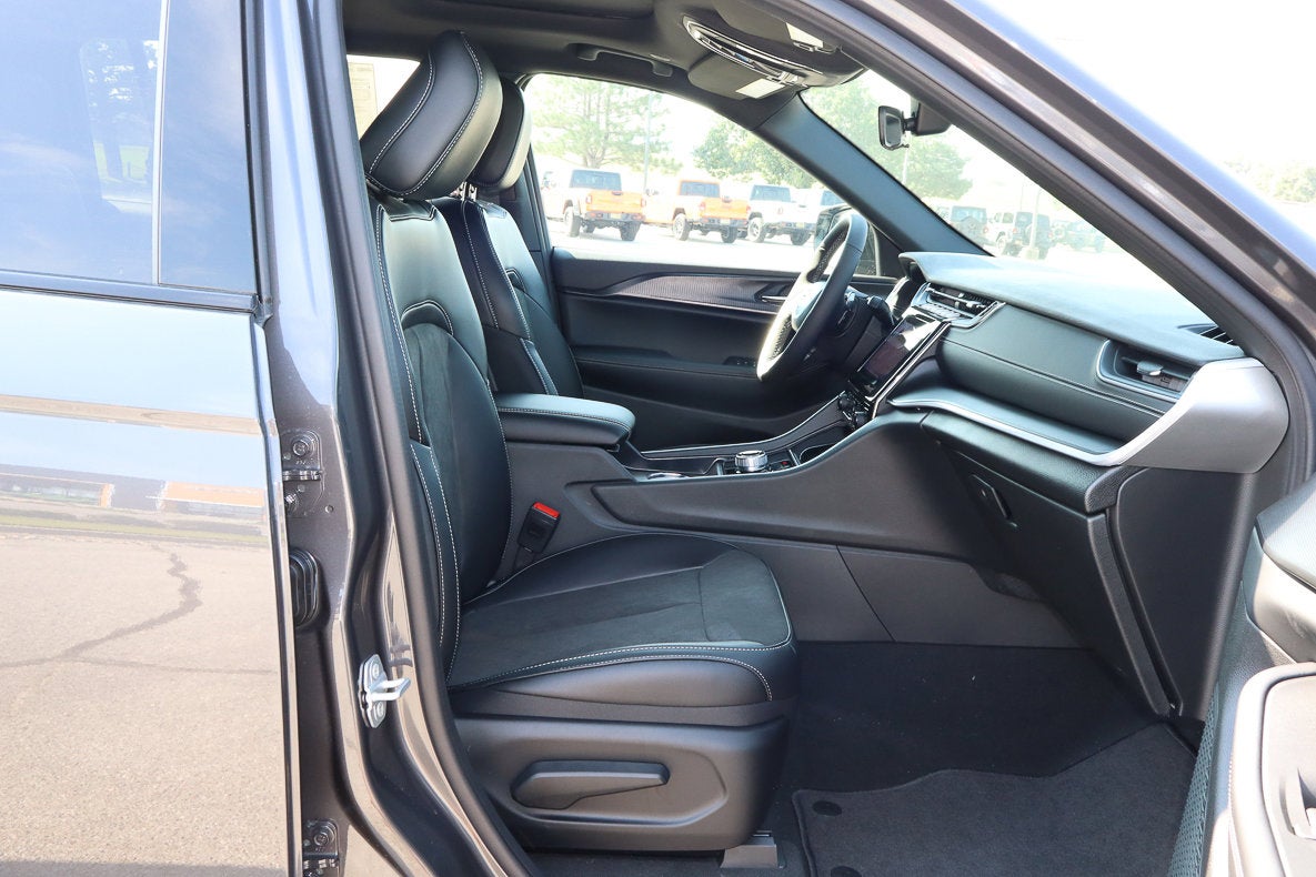 2025 Jeep Grand Cherokee L Altitude X