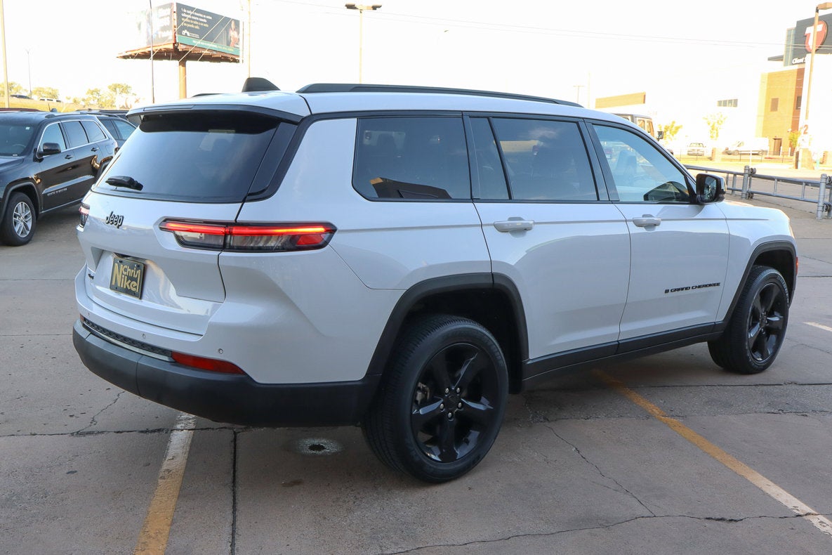 2023 Jeep Grand Cherokee L Altitude